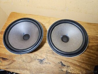 2x TESLA ARZ 669 repro guma