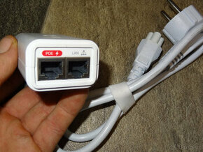 PoE 24V 0.3A 7W adaptér injekotr UBNT Ubiquiti POE-24-7W-G-W