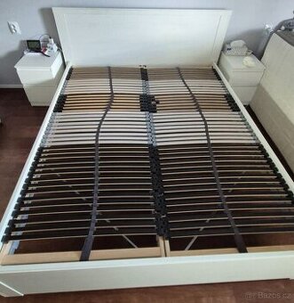 Postel IKEA 160x200 + rošty + matrace zdarma