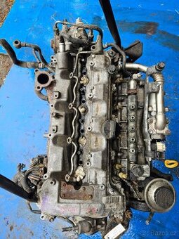 Motor Toyota Avensis T25 2.2 130 kW