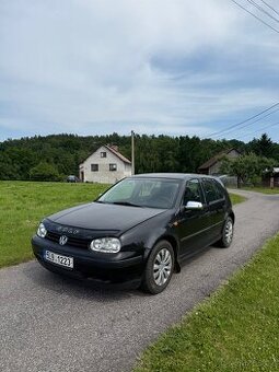 Prodám Volkswagen Golf 4, 1.6 benzín.