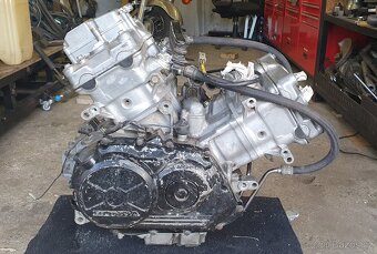 Honda VFR 750 rc36