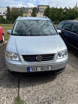 Prodám Volkswagen Touran 2.0 FSI - 1