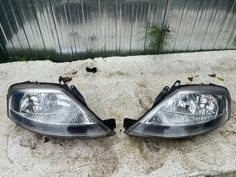 Predni svetla citroen c3 - 1