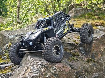 RC auto Axial Capra 4WS ( 2025 )