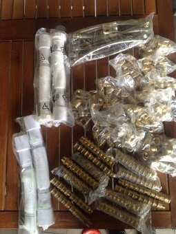 Instalatérské fitinky vsuvka mosazná 1/2”