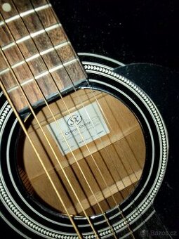 SX SD104KBK – akustická kytara, černá + stojan