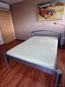 Dvoulůžková manželská postel 140x200 PARIS kovová