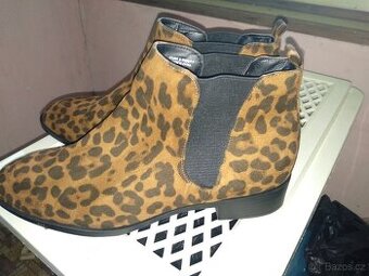 dámské kotnikové boty v.41 nové