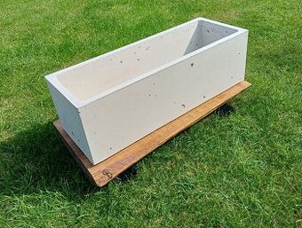 Betonový květináč 70x25x21