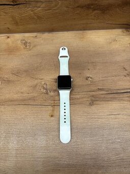 Apple Watch Series 3 38mm GPS Stříbrný hliník
