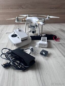 DJI Phantom 3 Pro + batoh Manfrotto