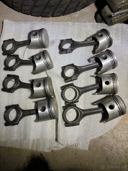 Tatra 603-1 nebo tatra 805 pisty vcetne ojnic - nove