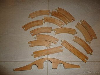 Dřevěné koleje / vláčkodráha - stavebnice Ikea