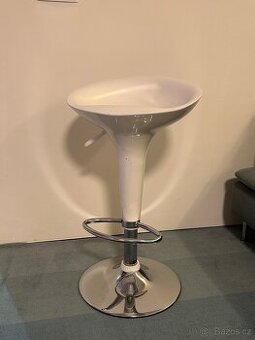 Barová židle