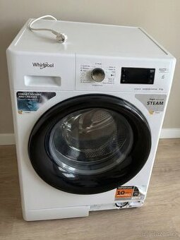Pračka Whirpool rok stará