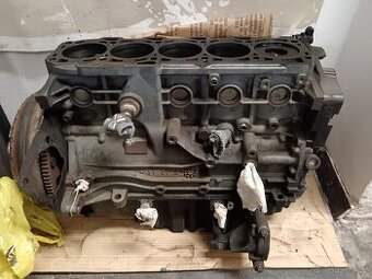 Spodek motoru 2.4 Jtdm 20V Alfa Romeo 159