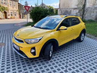 Kia stonic 1.0 T-GDI serviska 69 tis km.