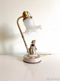 Stará figurální lampa, Německo