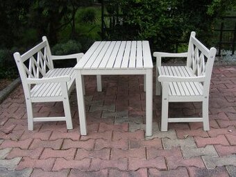 Dětský stolek a lavičky