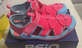 Dívčí sandále velikost 34