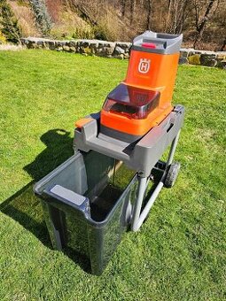 Akumulátorový štěpkovač Husqvarna GS 340is + baterie + nabíj