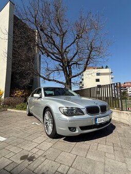 BMW 740i v8 E65 2maj 114tkm servisna kniha