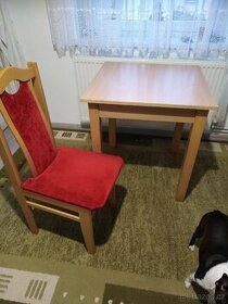 stůl a 4 židle