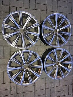 Sada 4 al disku 18” ORIGINÁL BMW G30, G31, r.v 2017