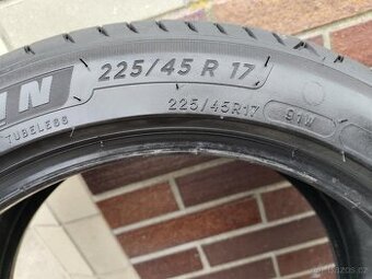 Michelin Primacy 4 225/45 R17 91W Letní