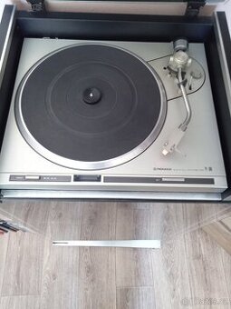 Gramo Pioneer+rack