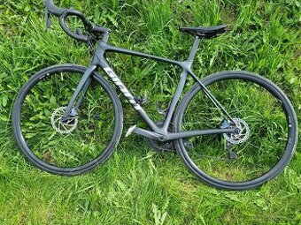 Silnicni kolo giant carbon velikost M