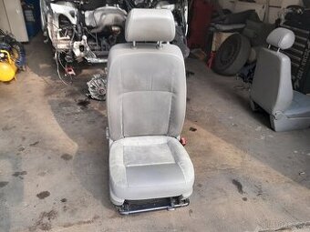 VW T5 sedačka spolujezdec jednička