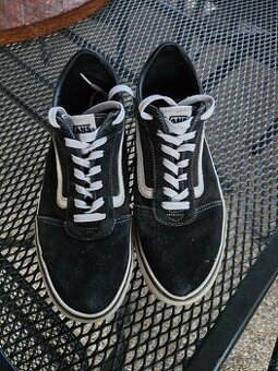 Original tenisky Vans velikost 45 (29,5cm).