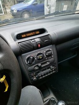 Prodám Opel Corsa B, 1, 2 16ti ventil, benzín, manuál