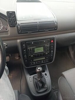 Osobní automobil VW SHARAN, SPZ: 3SF3414, VIN: WVWZZZ7MZ8V00