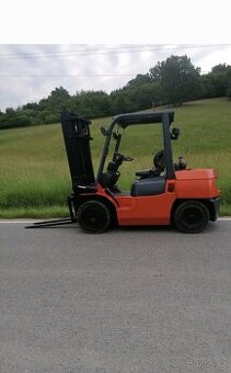 Prodám vzv TOYOTA 4 TUNY .