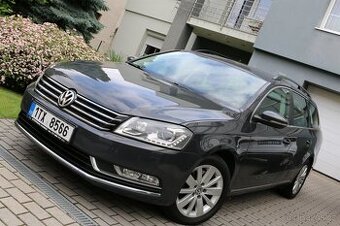 Volkswagen Passat 2.0 103KW,TAŽNÉ ,navigace