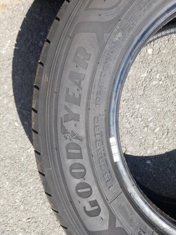 Letní GOODYEAR 215 65 R 16C 106 / 104H, zátěžové, nové, 4ks