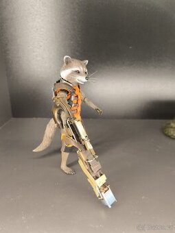 Hot toys