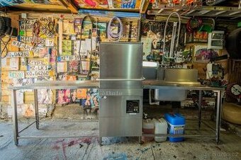 Průmyslová myčka nádobí Miele pro gastronomii včetně bohatéh