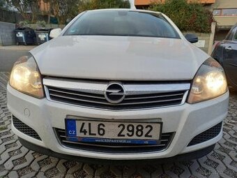 Opel Astra H, 1.7 cdti, 92 kW, 2010, edice 111 let Opel