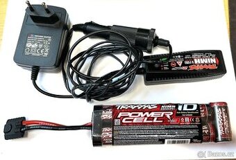 Traxxas NiMH baterie 8.4V 3300mAh plochá iD + nabíječ 220V
