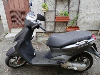 Skútr YAMAHA YN50 NEO