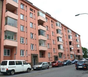 Pronájem bytu 2+1, 70m2 po rekonstrukci, Praha 9 Vysočany