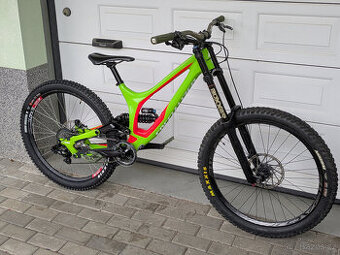 Specialized Demo 8 (2017) DH bike