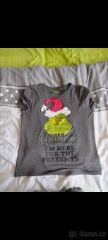 Dámské pyžamo Grinch značky Cropp ve velikosti S
