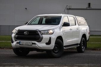 Toyota Hilux DC 2.4 I D-4D Active 4x4 A/T // AJ NA SPLÁTKY