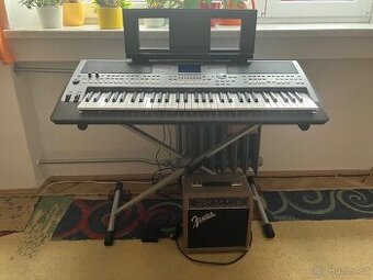 Yamaha psr 670