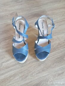 Prodáme Vánoční baňky,dámskou obuv